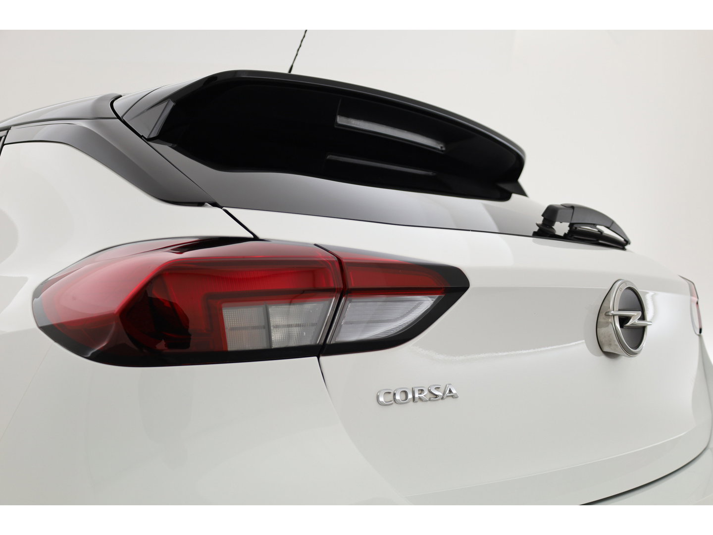 Opel Corsa 1.2 GS Line | Apple CarPlay & Android Auto | Cruise Ctrl. | Airco | LED | DAB