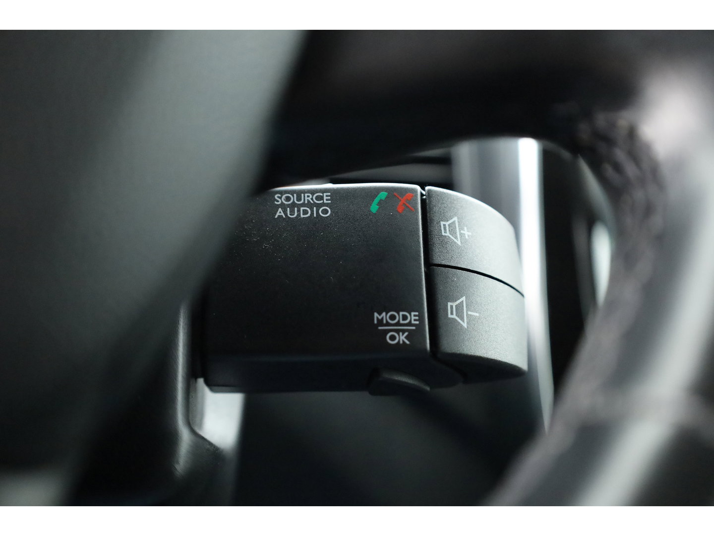 Renault Captur 0.9 TCe Intens | Navi | LED | All Season | Camera | Cruise Ctrl. | Clima | Android Auto | 17''