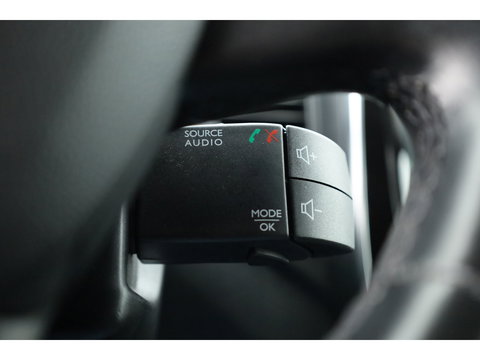 Renault Captur 0.9 TCe Intens | Navi | LED | All Season | Camera | Cruise Ctrl. | Clima | Android Auto | 17''