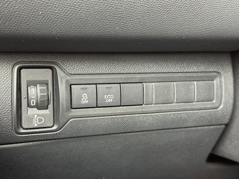 Peugeot 308 SW 1.6 BlueHDI Blue Lease Pack | Handel / Export | Navigatie | Parkeersensoren | Airconditioning | Bluetooth | Cruise Control | Trekhaak | Automatische Verlichting |