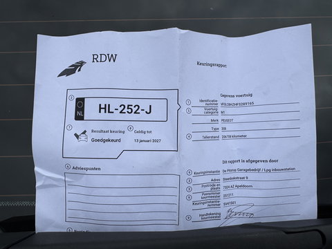 Peugeot 308 SW 1.6 BlueHDI Blue Lease Pack | Handel / Export | Navigatie | Parkeersensoren | Airconditioning | Bluetooth | Cruise Control | Trekhaak | Automatische Verlichting |