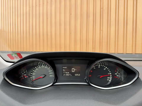 Peugeot 308 SW 1.6 BlueHDI Blue Lease Pack | Handel / Export | Navigatie | Parkeersensoren | Airconditioning | Bluetooth | Cruise Control | Trekhaak | Automatische Verlichting |