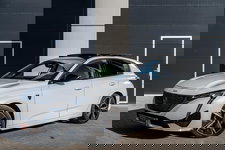Peugeot 308 - 1.2 PureTech GT Sfeer|Adapt Cruise|Pano|BOMVOL!