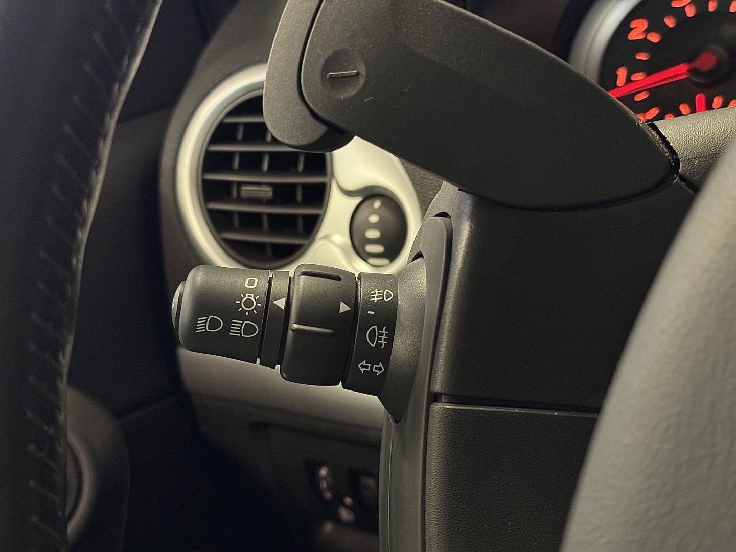 Renault Clio 1.6-16V Dynamique | Automaat | Origineel Nederlands |  NAP | Cruise Control | Radio | Trekhaak |