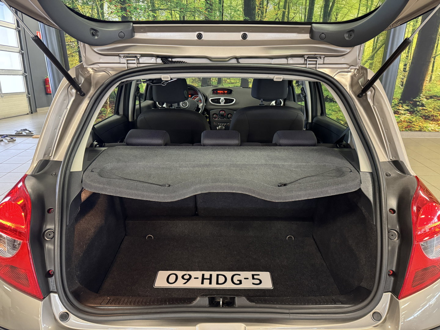 Renault Clio 1.6-16V Dynamique | Automaat | Origineel Nederlands |  NAP | Cruise Control | Radio | Trekhaak |