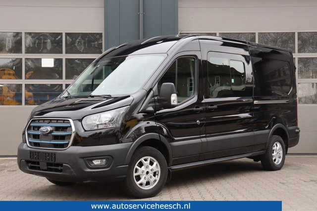 Ford E-Transit - L3H2 68 kWh l DUBBEL CABINE l 2X SCHUIFDEUR l 360 CAMERA l PARKEERHULP