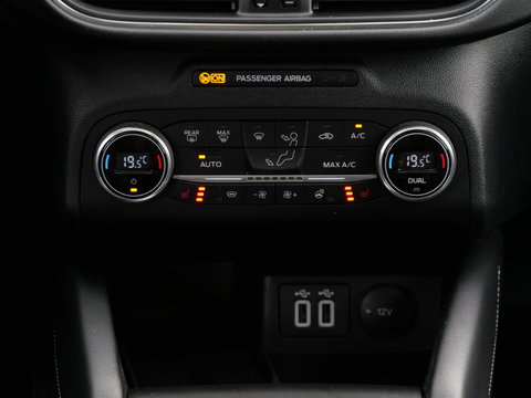 Ford Kuga 2.5 PHEV VIGNALE/ PANORAMADAK/ DRIVER ASSIST PACK/ TREKHAAK