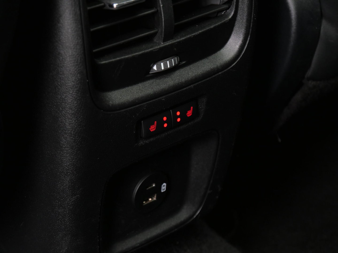 Ford Kuga 2.5 PHEV VIGNALE/ PANORAMADAK/ DRIVER ASSIST PACK/ TREKHAAK