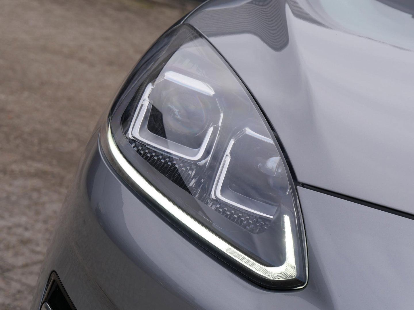 Ford Kuga 2.5 PHEV VIGNALE/ PANORAMADAK/ DRIVER ASSIST PACK/ TREKHAAK