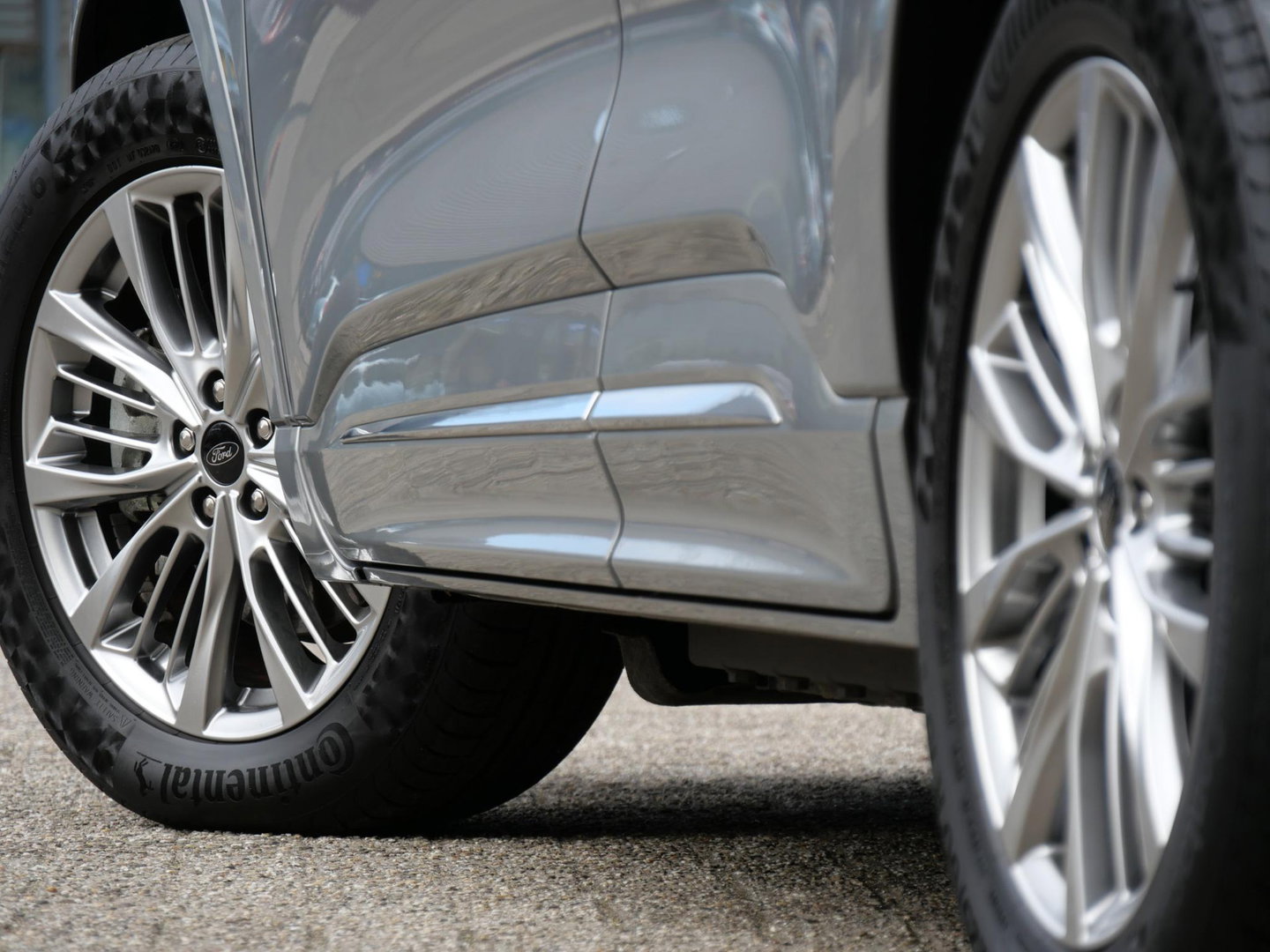 Ford Kuga 2.5 PHEV VIGNALE/ PANORAMADAK/ DRIVER ASSIST PACK/ TREKHAAK