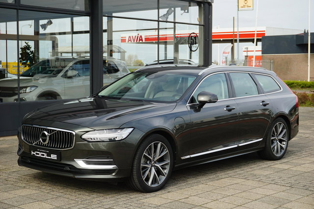 Volvo V90 - 2.0 T8 AWD Inscription | PANO | trekhaak | stoelkoeling | CarPlay
