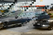 Volvo V90 - 2.0 T8 AWD Inscription | PANO | trekhaak | stoelkoeling | CarPlay