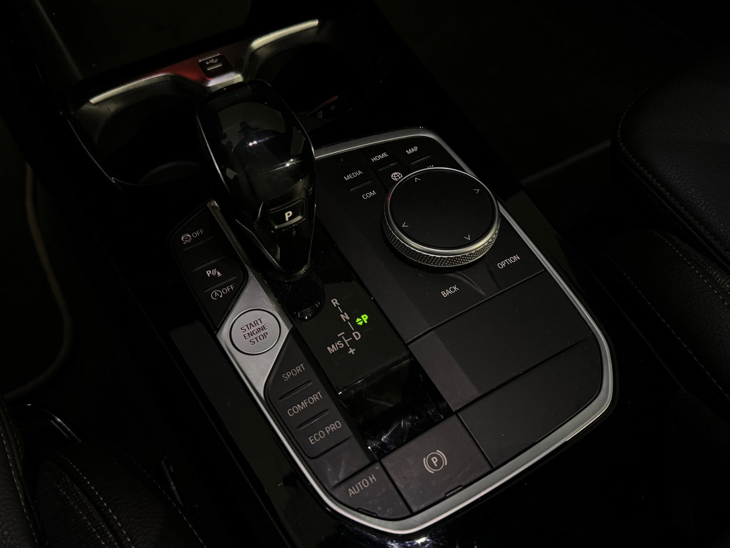 BMW 1-serie 118i High Executive M Sport Sfeer|CarPlay|NAP