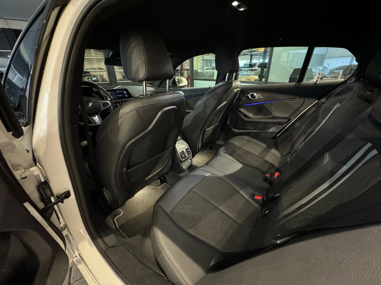 BMW 1-serie 118i High Executive M Sport Sfeer|CarPlay|NAP