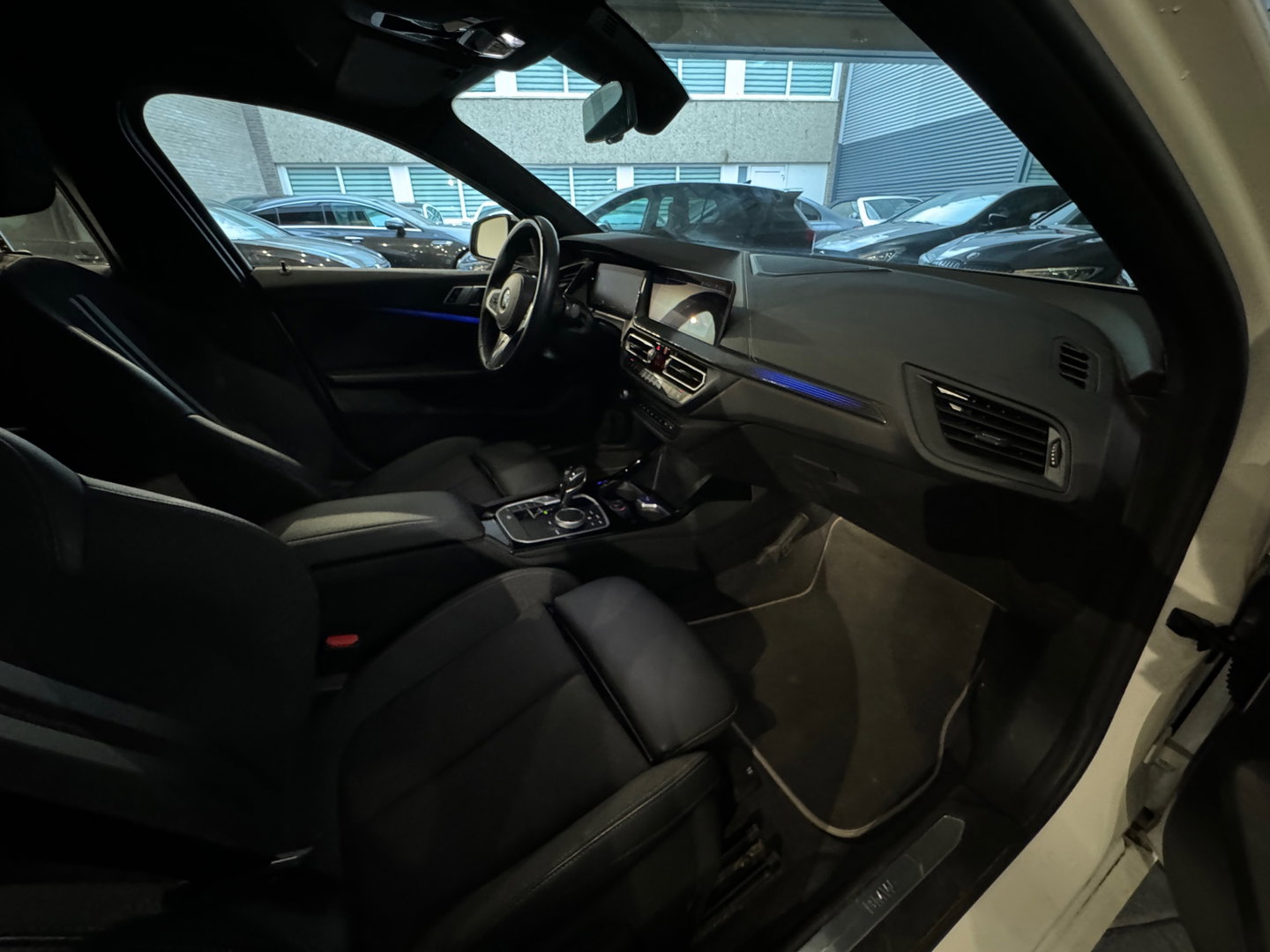 BMW 1-serie 118i High Executive M Sport Sfeer|CarPlay|NAP