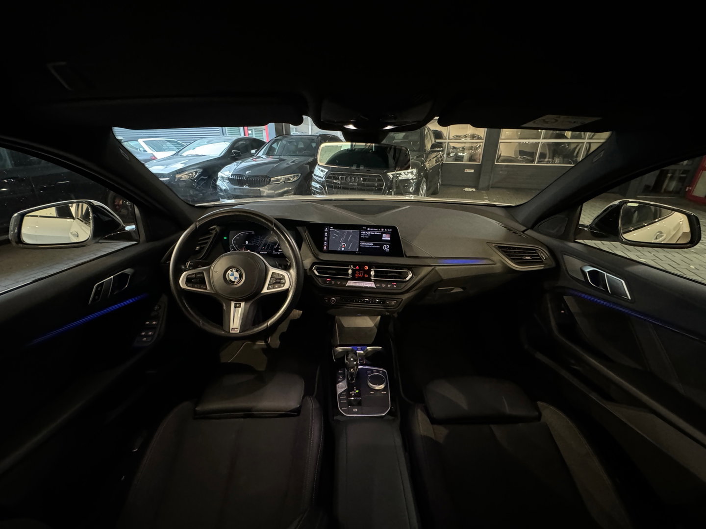 BMW 1-serie 118i High Executive M Sport Sfeer|CarPlay|NAP