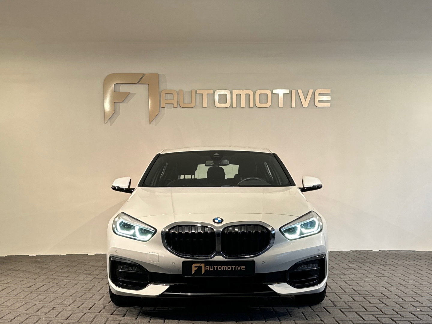 BMW 1-serie 118i High Executive M Sport Sfeer|CarPlay|NAP