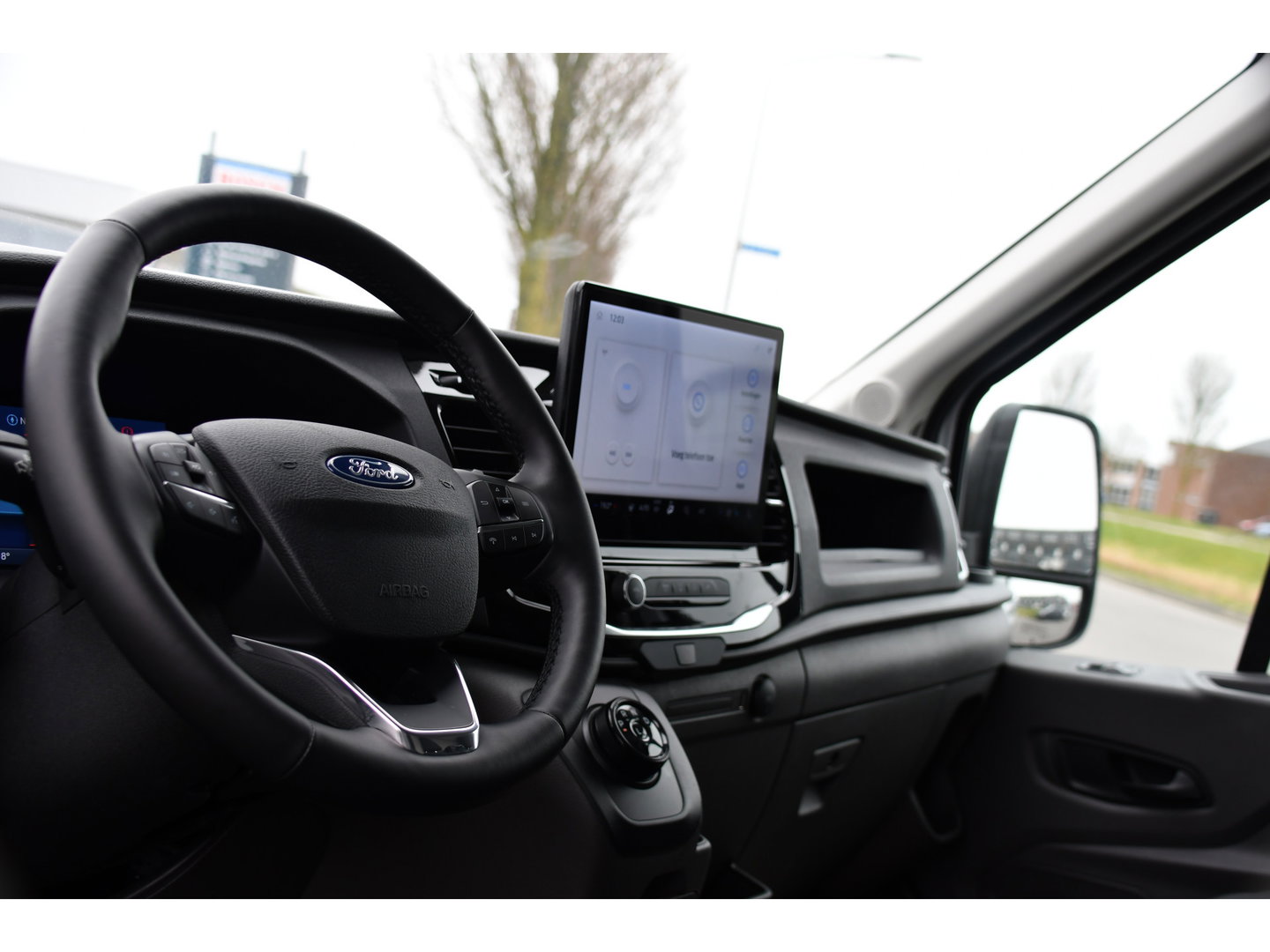 Ford E-Transit 350 L2H2 Trend 68 kWh PB Edition FACE LIFT! Camera, Virtual, Cruise, Carplay, Stoelverwarming, DEMO, Multimedia, Stuurverwarming, Uniek!