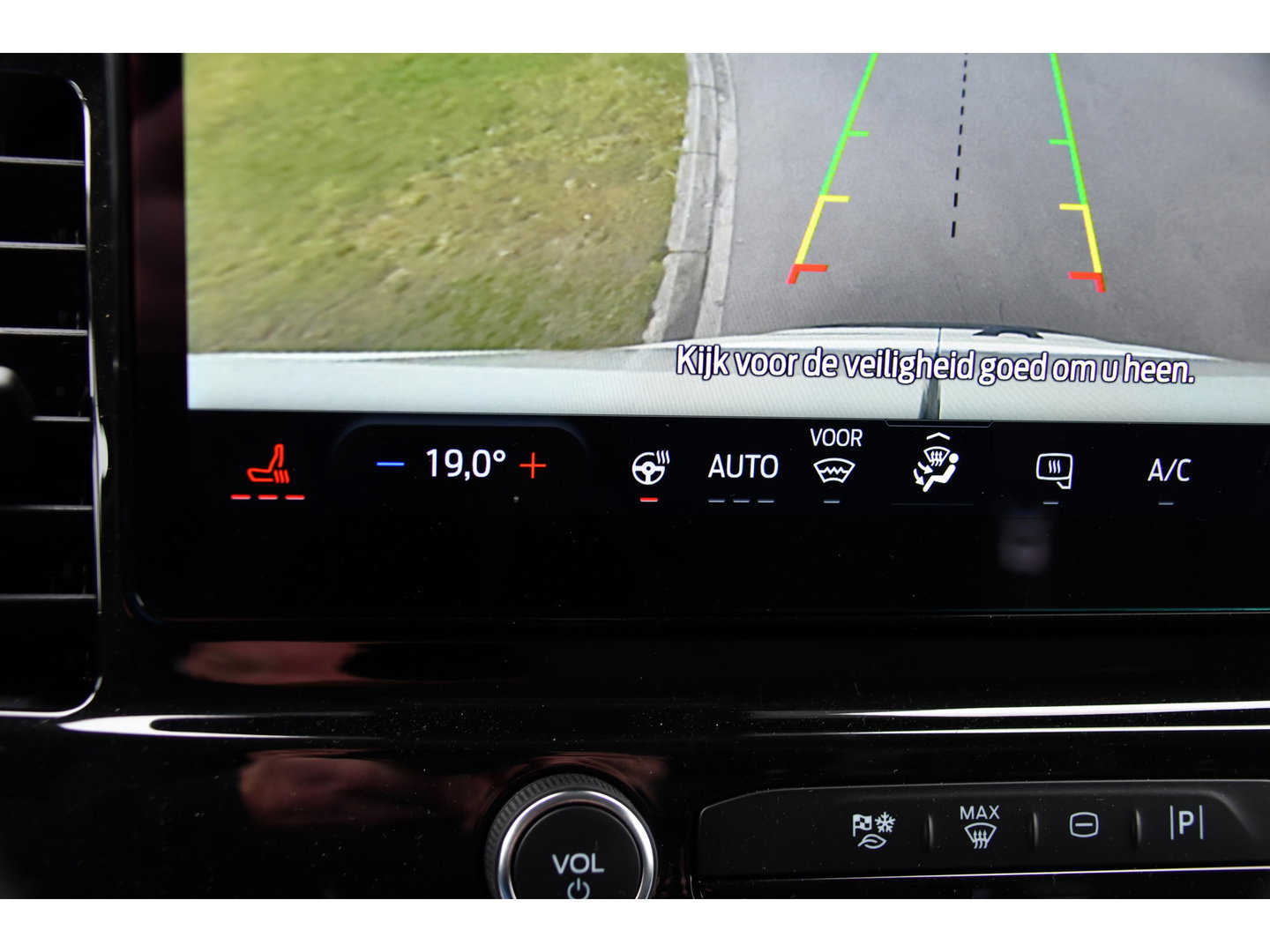 Ford E-Transit 350 L2H2 Trend 68 kWh PB Edition FACE LIFT! Camera, Virtual, Cruise, Carplay, Stoelverwarming, DEMO, Multimedia, Stuurverwarming, Uniek!