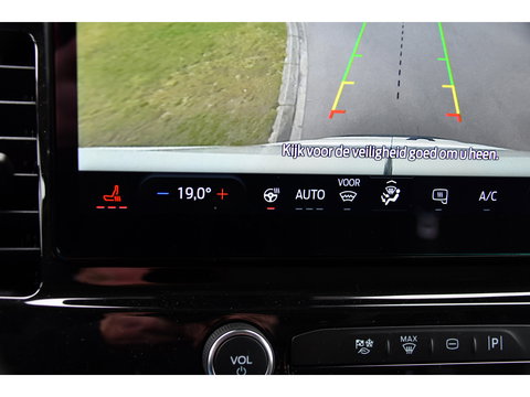 Ford E-Transit 350 L2H2 Trend 68 kWh PB Edition FACE LIFT! Camera, Virtual, Cruise, Carplay, Stoelverwarming, DEMO, Multimedia, Stuurverwarming, Uniek!