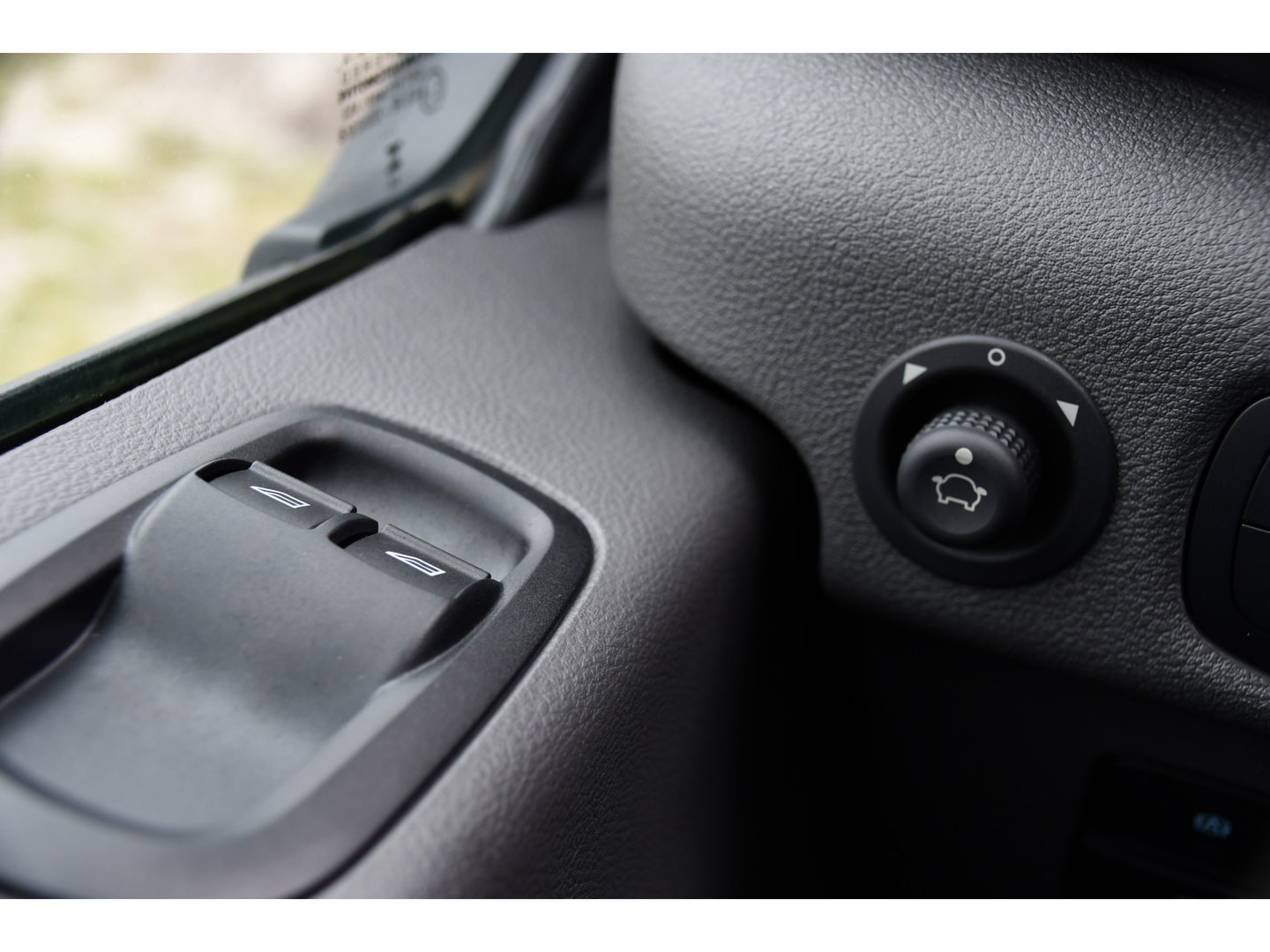 Ford E-Transit 350 L2H2 Trend 68 kWh PB Edition FACE LIFT! Camera, Virtual, Cruise, Carplay, Stoelverwarming, DEMO, Multimedia, Stuurverwarming, Uniek!