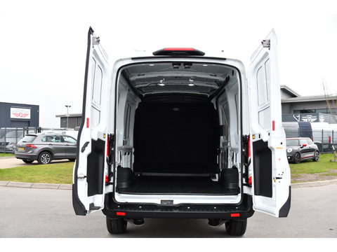 Ford E-Transit 350 L2H2 Trend 68 kWh PB Edition FACE LIFT! Camera, Virtual, Cruise, Carplay, Stoelverwarming, DEMO, Multimedia, Stuurverwarming, Uniek!