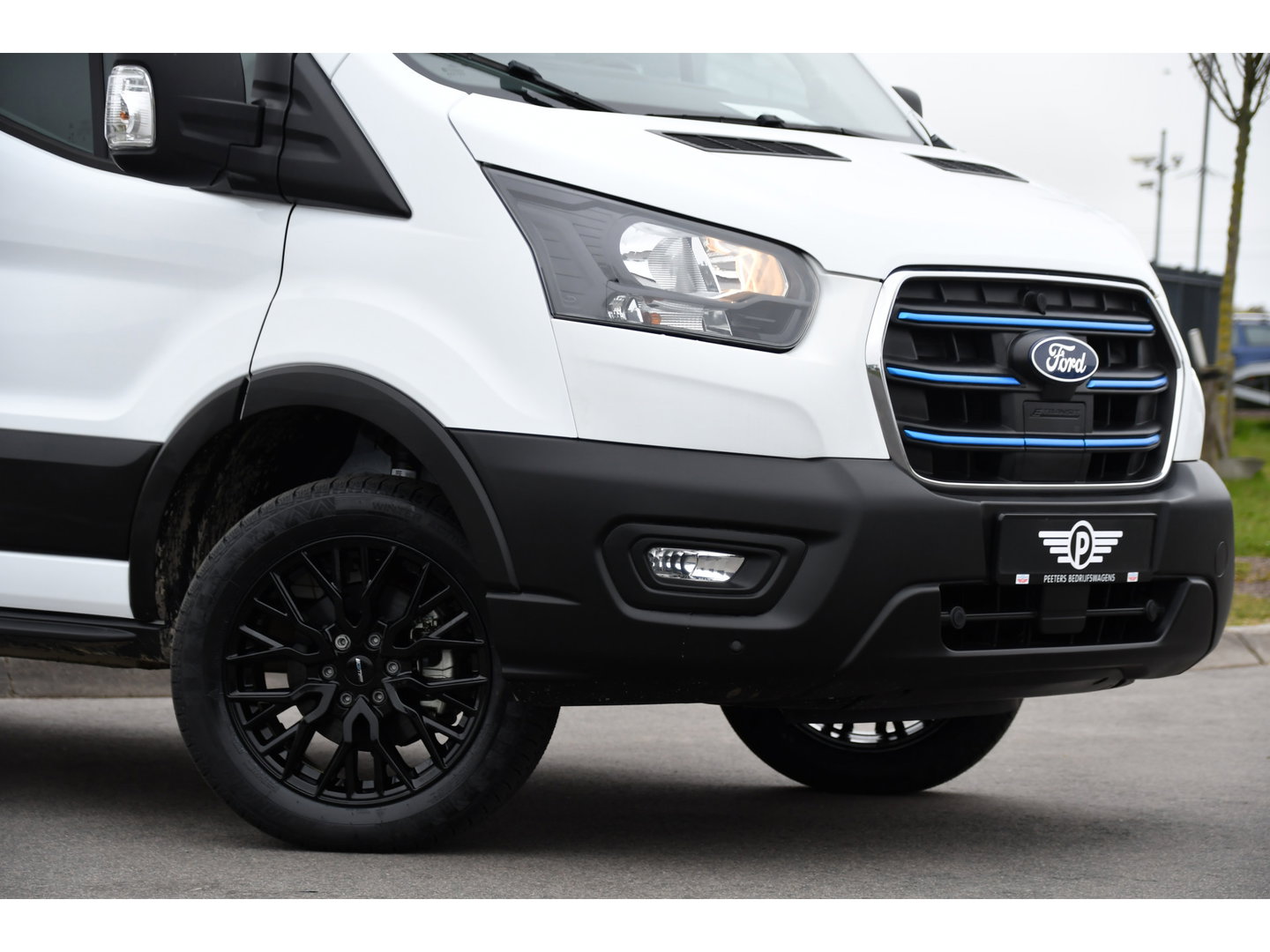 Ford E-Transit 350 L2H2 Trend 68 kWh PB Edition FACE LIFT! Camera, Virtual, Cruise, Carplay, Stoelverwarming, DEMO, Multimedia, Stuurverwarming, Uniek!