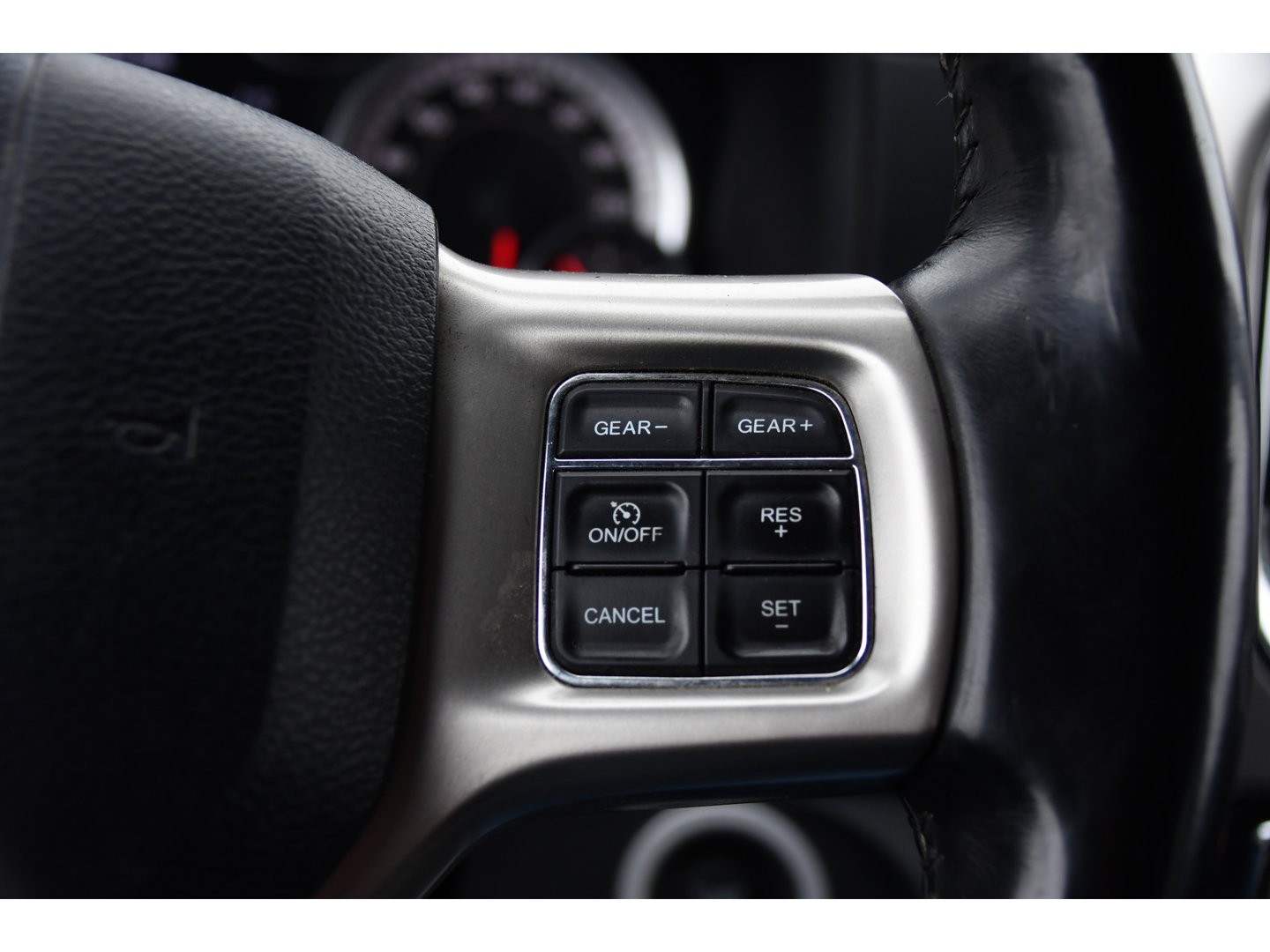 Dodge Ram 1500 3.0 TD 4x4 Crew Cab 5'7 Laramie Camera, Cruise, Carplay, Leder, LED, Stoelverwarming, 3500kg Trekhaak, Multimedia, PANO, Stuurverwarming, Uniek!