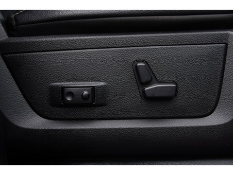 Dodge Ram 1500 3.0 TD 4x4 Crew Cab 5'7 Laramie Camera, Cruise, Carplay, Leder, LED, Stoelverwarming, 3500kg Trekhaak, Multimedia, PANO, Stuurverwarming, Uniek!