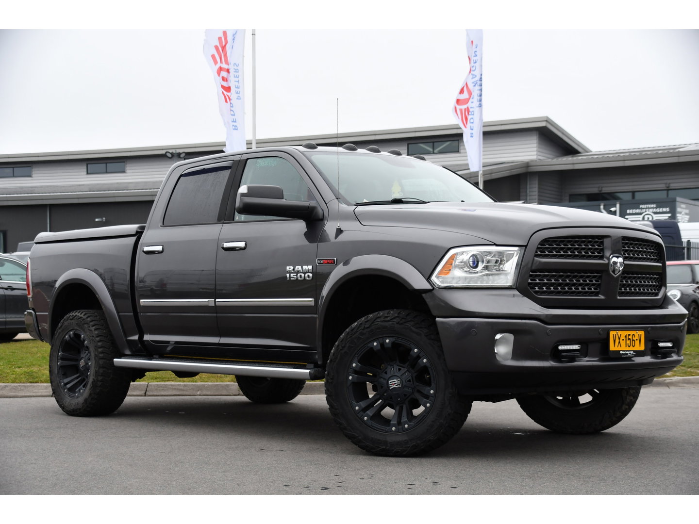 Dodge Ram 1500 3.0 TD 4x4 Crew Cab 5'7 Laramie Camera, Cruise, Carplay, Leder, LED, Stoelverwarming, 3500kg Trekhaak, Multimedia, PANO, Stuurverwarming, Uniek!