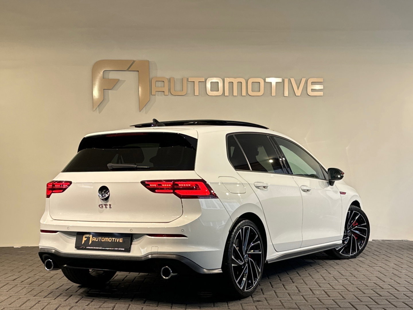 Volkswagen Golf 2.0 TSI GTI Pano|IQ|Mistlamp|Camera|Sfeer