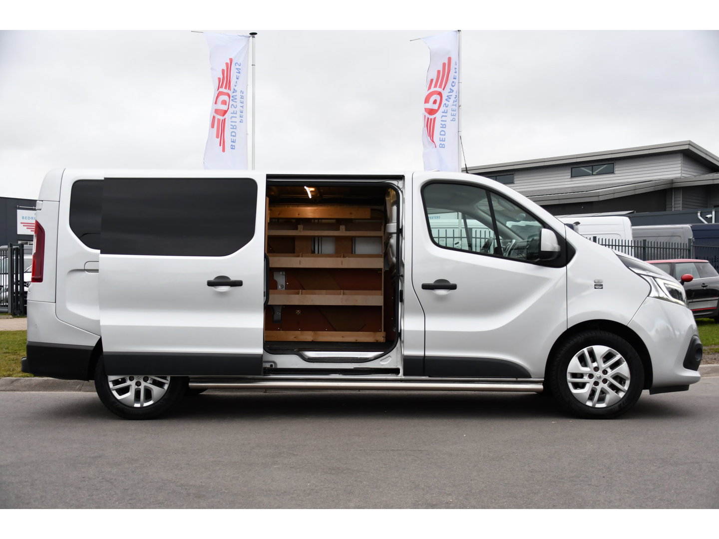 Renault Trafic 2.0 dCi 145 T29 L2H1 Luxe Cruise, Carplay, LED, 145pk, Automaat, Multimedia, Sensoren, Trekhaak, NAVI, Uniek!