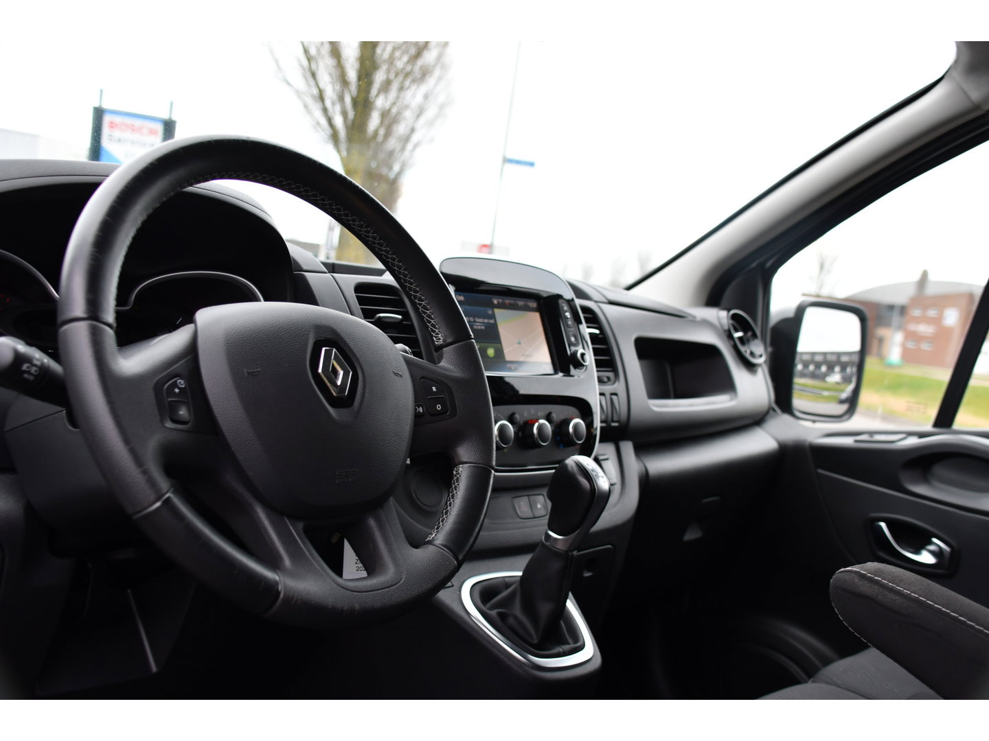 Renault Trafic 2.0 dCi 145 T29 L2H1 Luxe Cruise, Carplay, LED, 145pk, Automaat, Multimedia, Sensoren, Trekhaak, NAVI, Uniek!