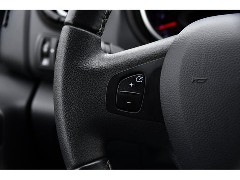 Renault Trafic 2.0 dCi 145 T29 L2H1 Luxe Cruise, Carplay, LED, 145pk, Automaat, Multimedia, Sensoren, Trekhaak, NAVI, Uniek!