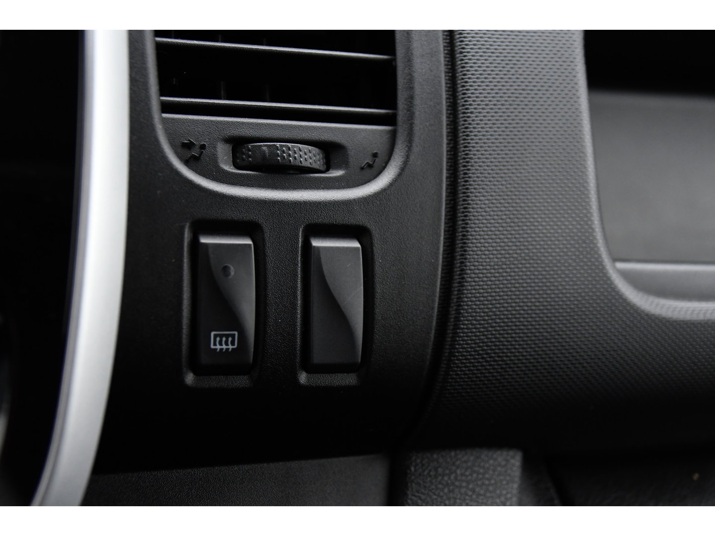 Renault Trafic 2.0 dCi 145 T29 L2H1 Luxe Cruise, Carplay, LED, 145pk, Automaat, Multimedia, Sensoren, Trekhaak, NAVI, Uniek!