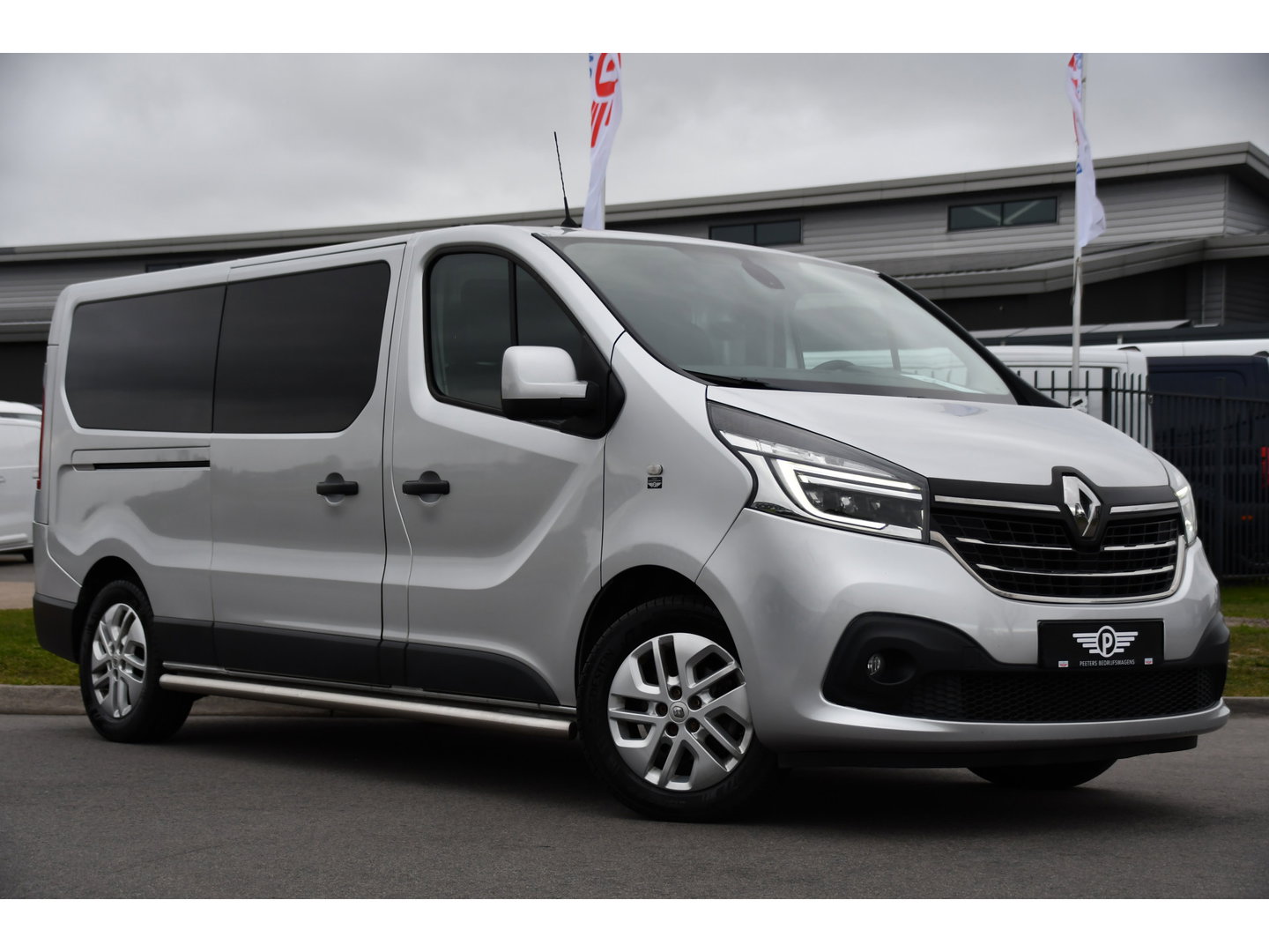 Renault Trafic 2.0 dCi 145 T29 L2H1 Luxe Cruise, Carplay, LED, 145pk, Automaat, Multimedia, Sensoren, Trekhaak, NAVI, Uniek!