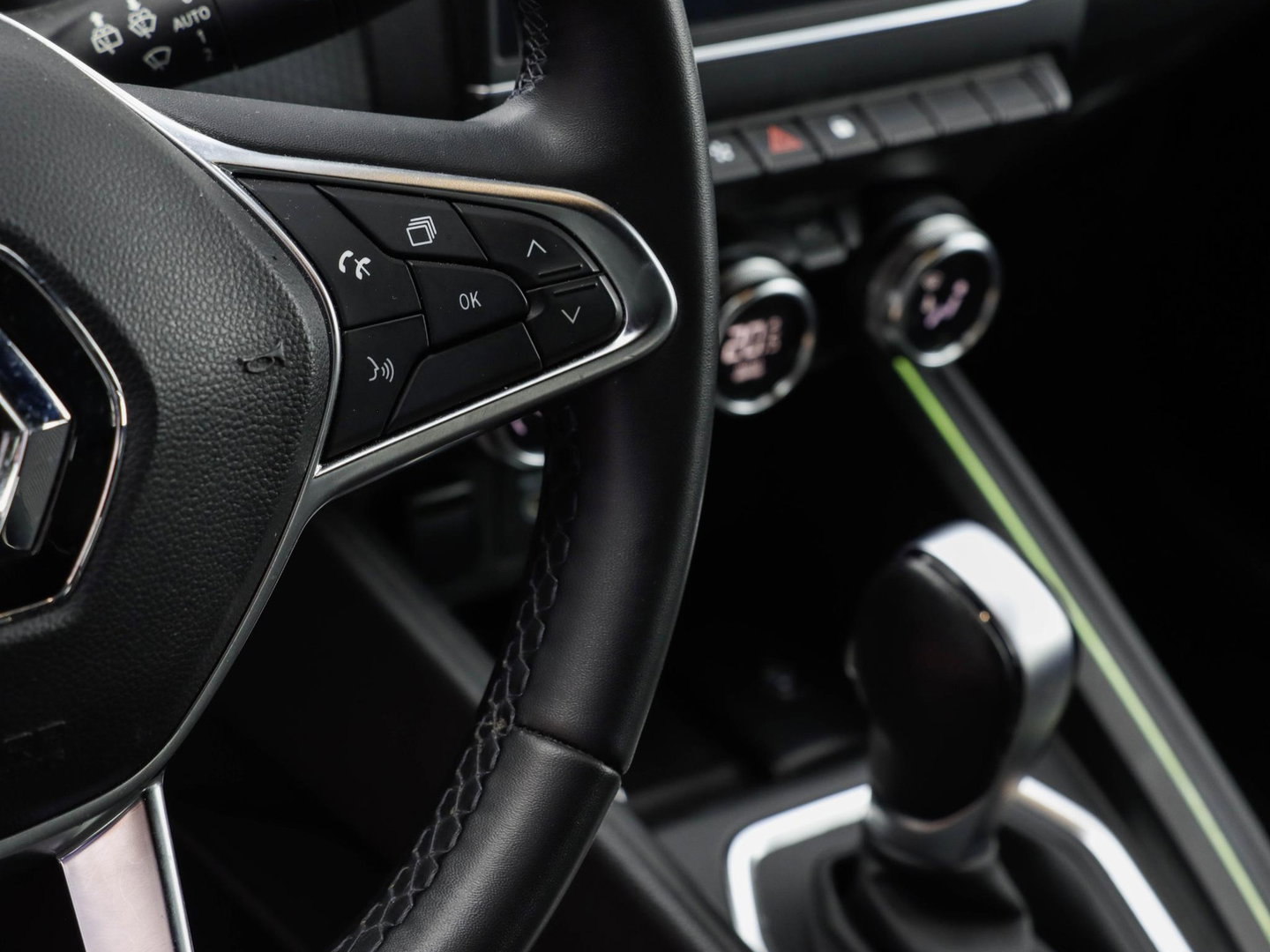 Renault Clio 1.6 E-Tech Hybrid 140 Intens Navigatie Clima PDC