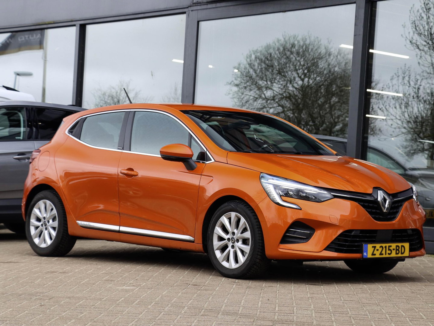 Renault Clio 1.6 E-Tech Hybrid 140 Intens Navigatie Clima PDC