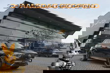 Mercedes-Benz GLC - GLC400e 381pk AMG Panoramadak *BTW* Luchtvering 4-wielbesturing Burmester3d Stoelkoeling Night pakket 20" LMV BOMVOL!!!