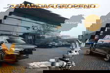 Audi Q7 - 60 TFSIe 455pk Competition Hybrid Panoramadak *BTW* Head-up Trekhaak elektrisch Leder Adaptive cruise DAB Carplay