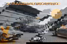 Mercedes-Benz C-Klasse - C300 AMG 258pk Panoramadak Burmester 3d Digital light Distronic+ Stuurassistent 360 camera 19" LMV