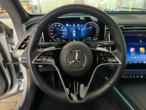 Mercedes-Benz E-Klasse Estate 300 e Luxury Line Pano|Memory