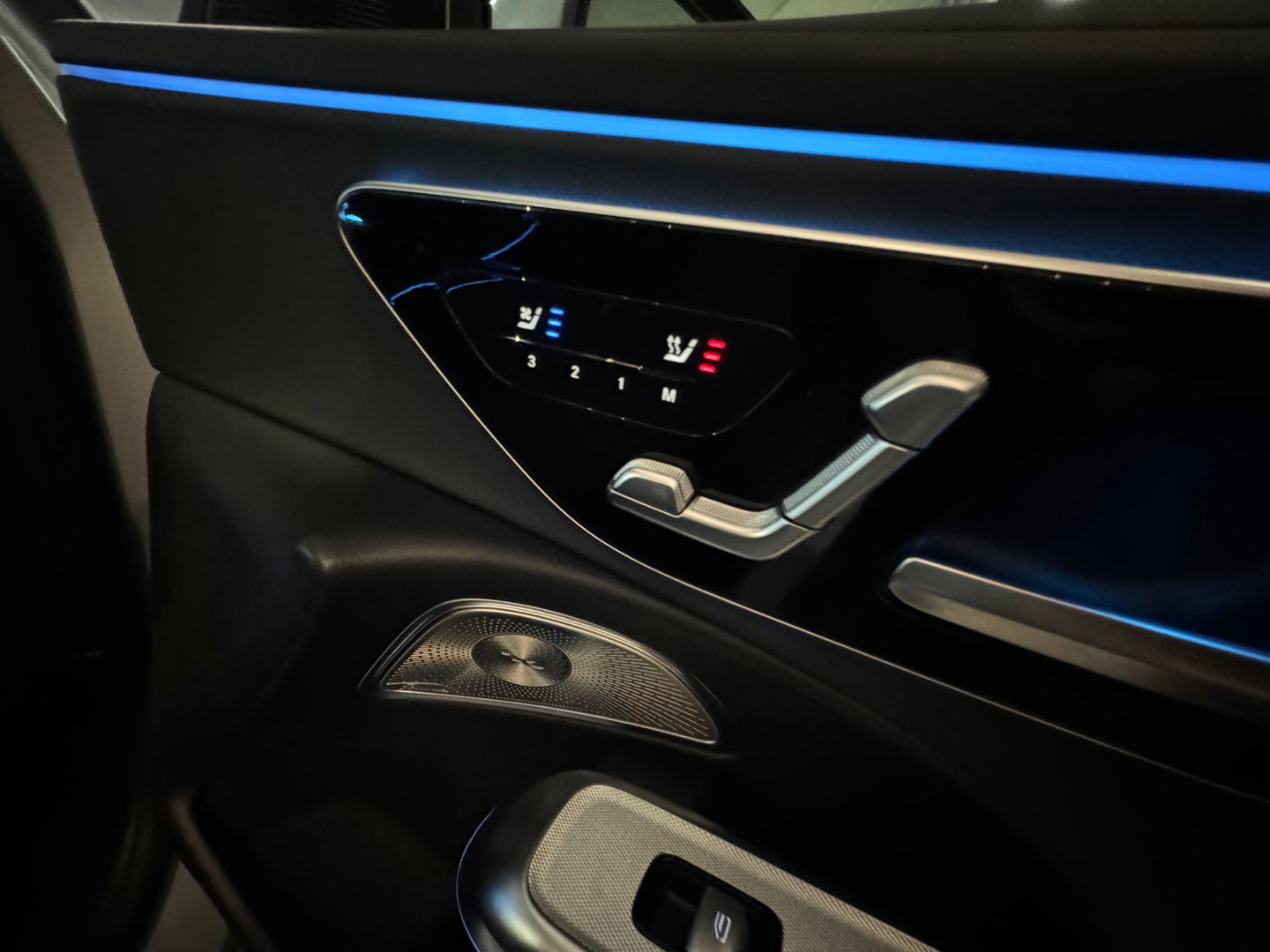 Mercedes-Benz E-Klasse Estate 300 e Luxury Line Pano|Memory