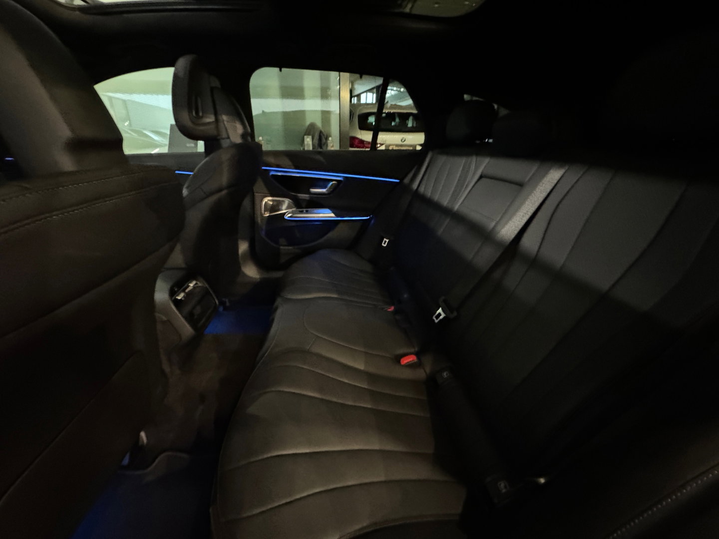 Mercedes-Benz E-Klasse Estate 300 e Luxury Line Pano|Memory