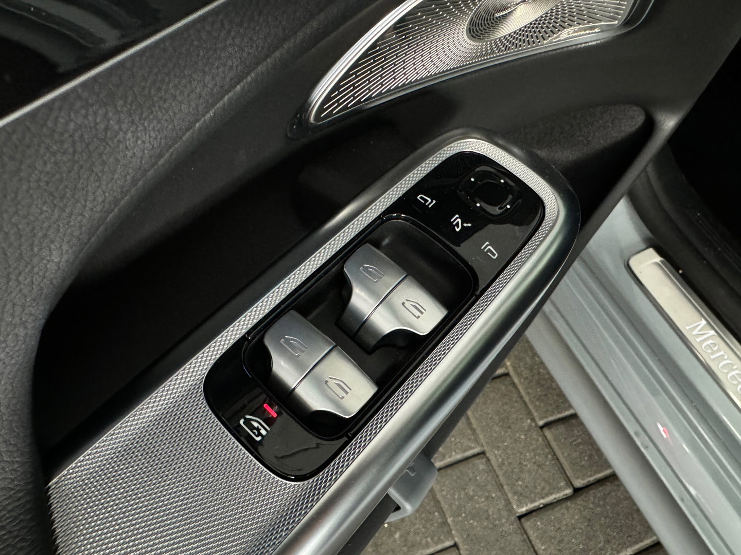 Mercedes-Benz E-Klasse Estate 300 e Luxury Line Pano|Memory