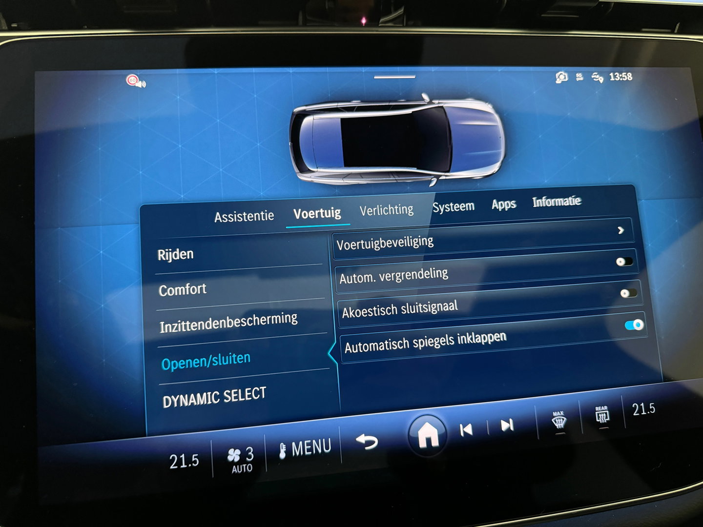 Mercedes-Benz E-Klasse Estate 300 e Luxury Line Pano|Memory