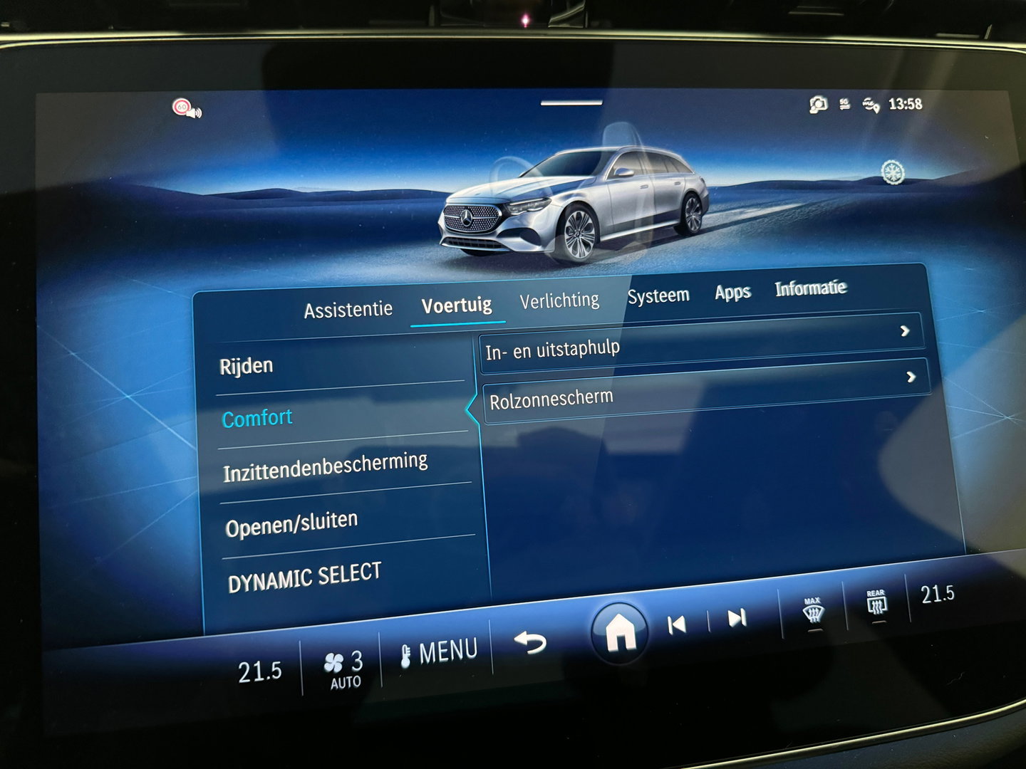 Mercedes-Benz E-Klasse Estate 300 e Luxury Line Pano|Memory