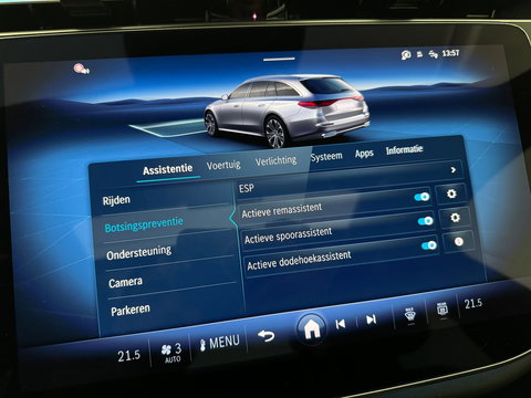 Mercedes-Benz E-Klasse Estate 300 e Luxury Line Pano|Memory