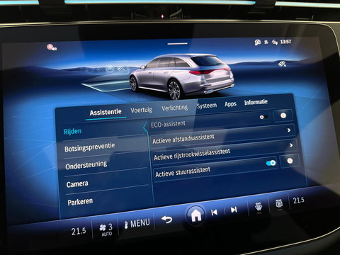 Mercedes-Benz E-Klasse Estate 300 e Luxury Line Pano|Memory