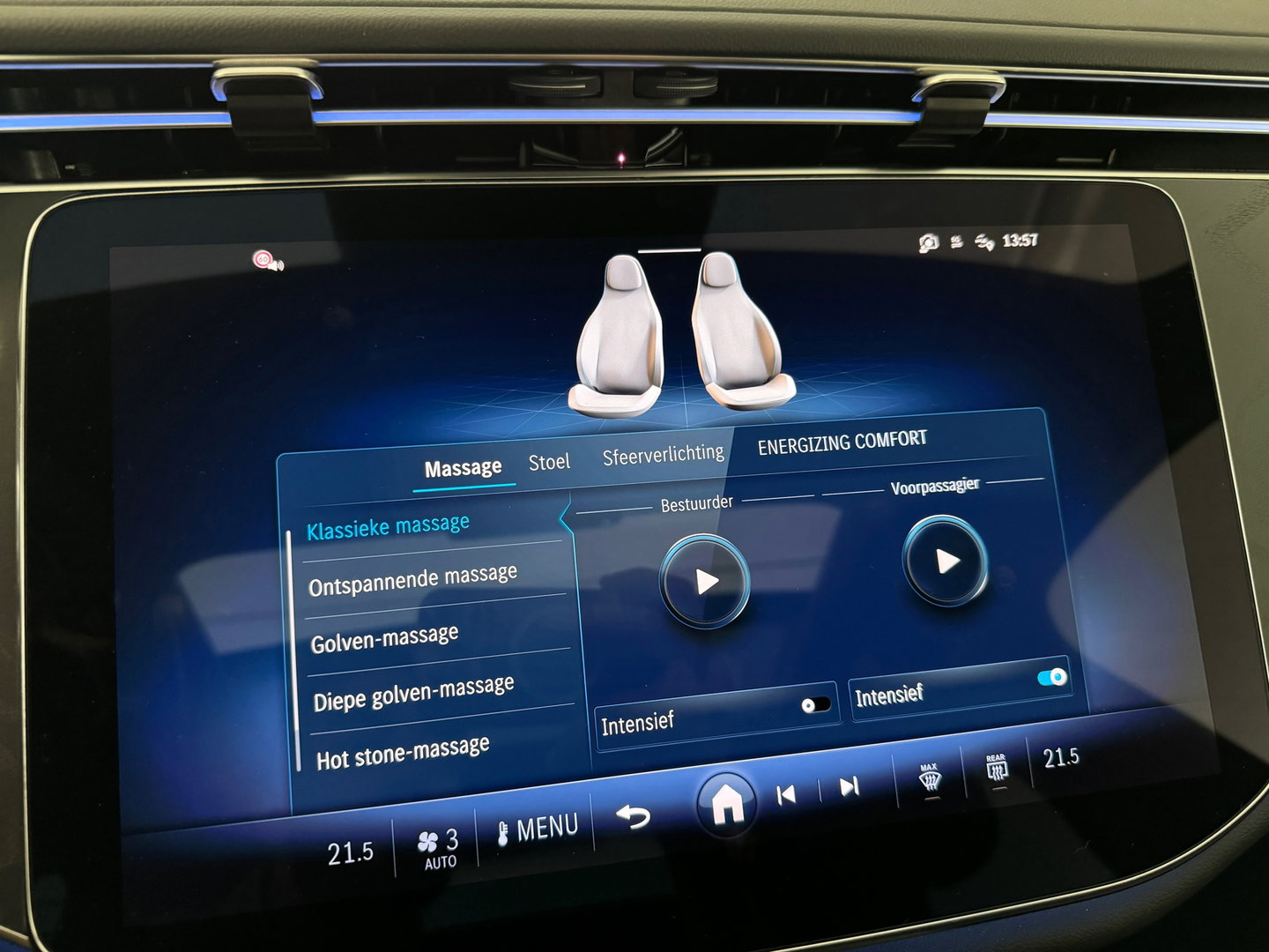 Mercedes-Benz E-Klasse Estate 300 e Luxury Line Pano|Memory